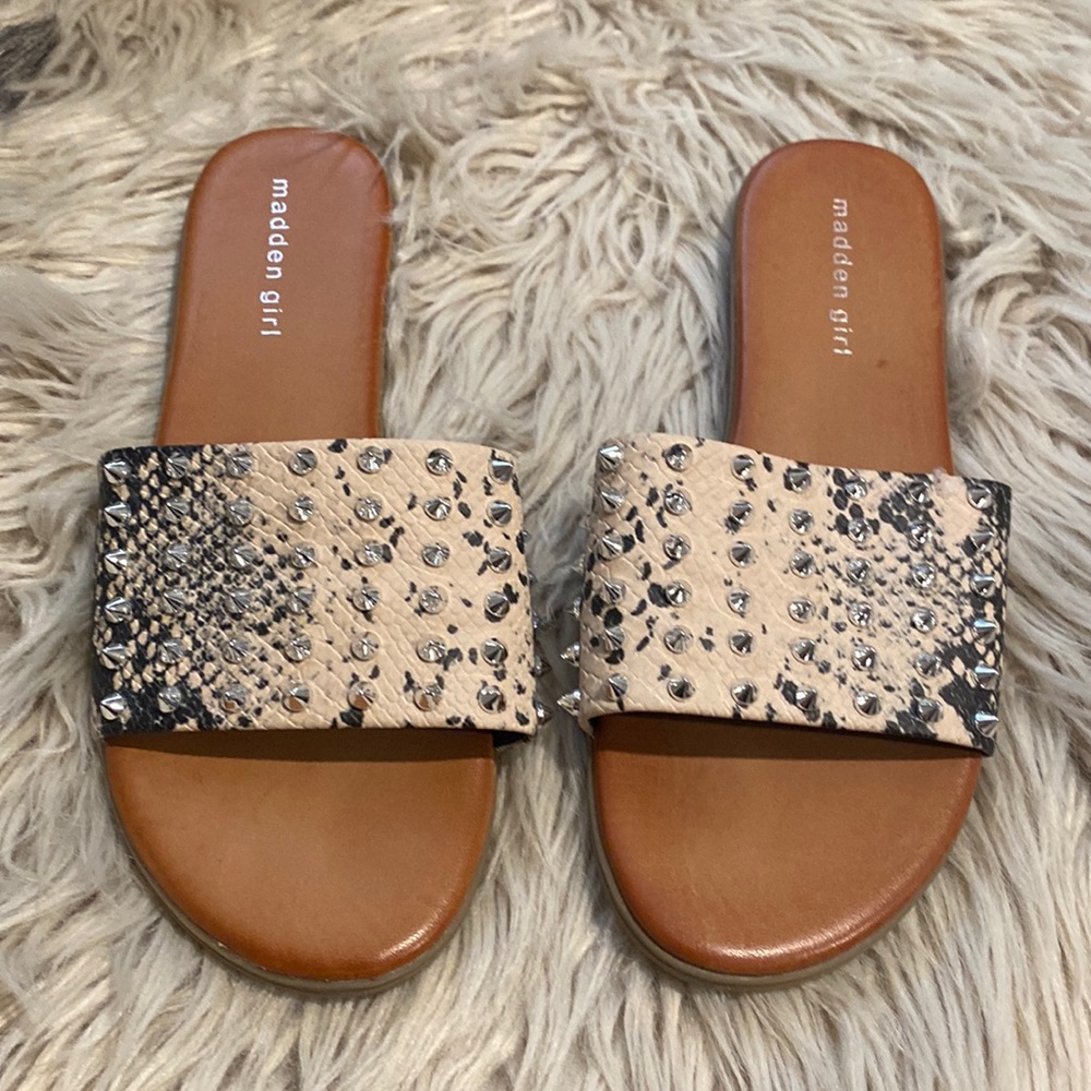 Madden girl studded snake skin print sandals size 7